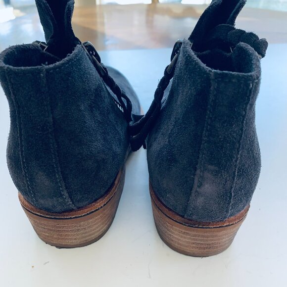 DOLCE VITA WOMAN SUTTON SUEDE ANKLE BOOTIE Sz 9.5 DARK GREY - Picture 7 of 9